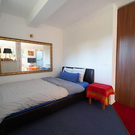 Freundliche Ferienwohnung Bad Urach Buitenkant foto