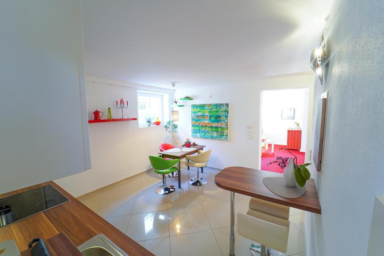 Freundliche Ferienwohnung Bad Urach Buitenkant foto