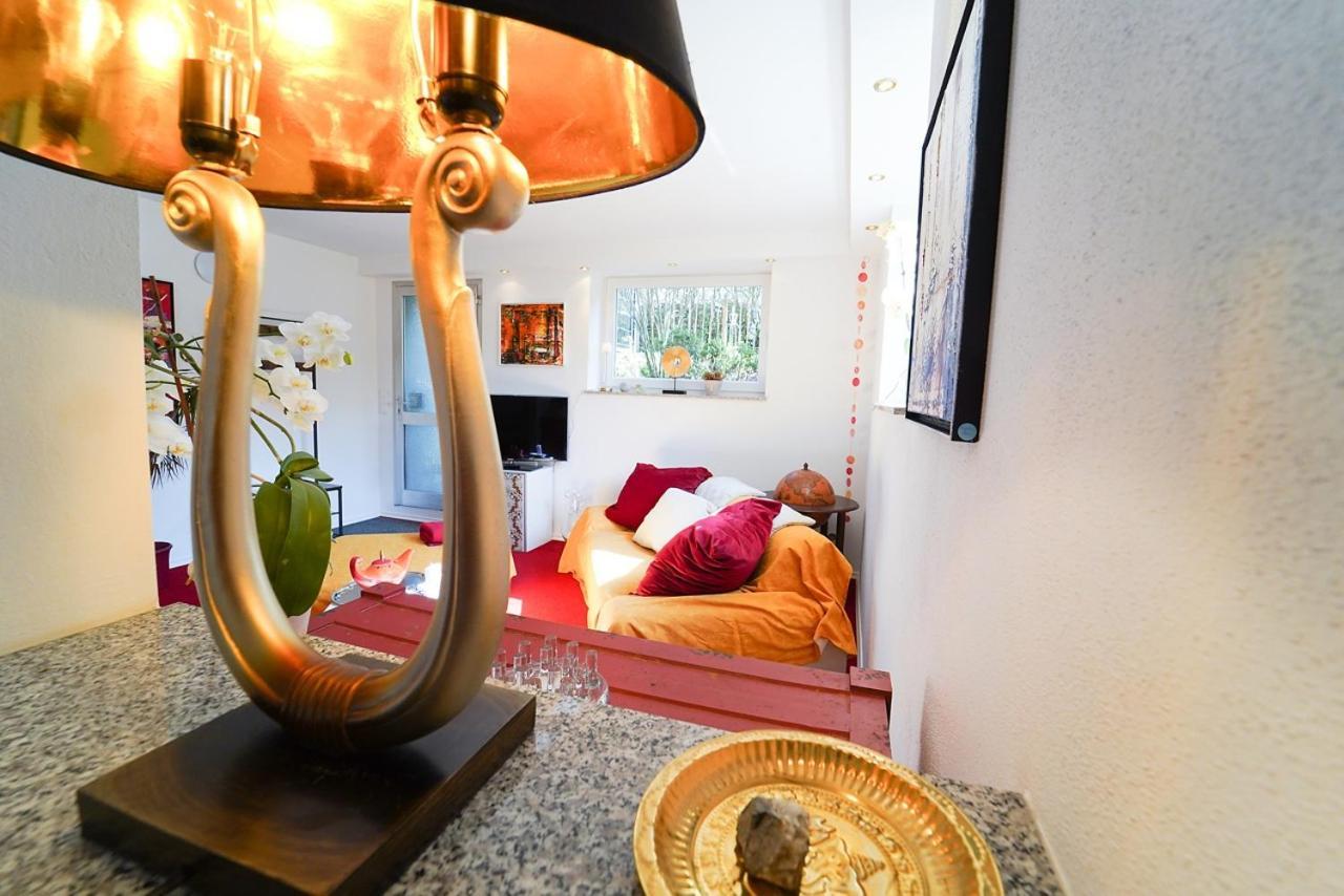 Freundliche Ferienwohnung Bad Urach Buitenkant foto