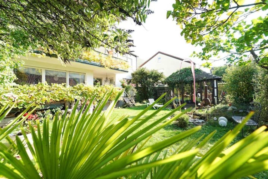 Freundliche Ferienwohnung Bad Urach Buitenkant foto