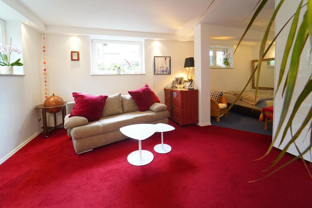 Freundliche Ferienwohnung Bad Urach Buitenkant foto